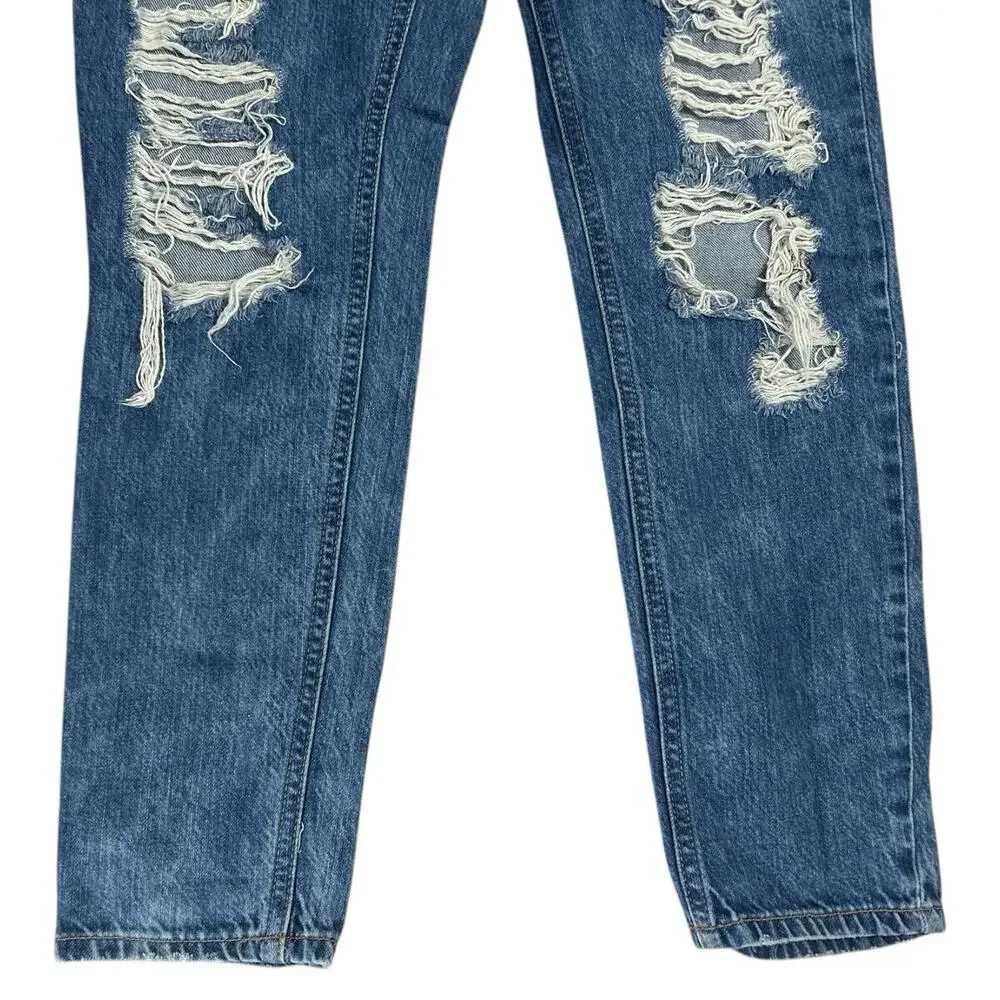 Almost Famous Distressed Mom Jeans Womens Juniors Size 1 Medium Wash Blue Ripped - Picture 4 of 14